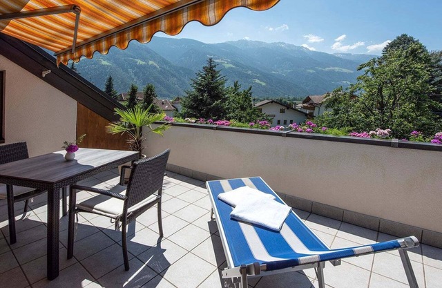 Apartment "Schnitzer - Anemone" with Mountain View, Wi-Fi