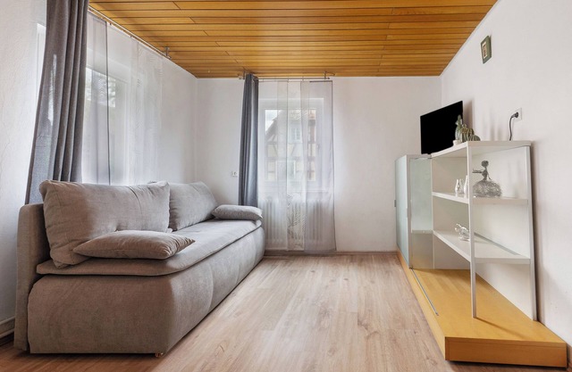 Apartment 'Schrammis Ferienwohnung - 2 Zimmer' with Shared Terrace, Garden and Wi-Fi