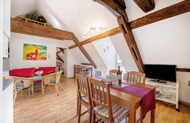 Apartment 'Schwalbennest Auf Dem Weingut' with Shared Terrace, Shared Garden and Wi-Fi