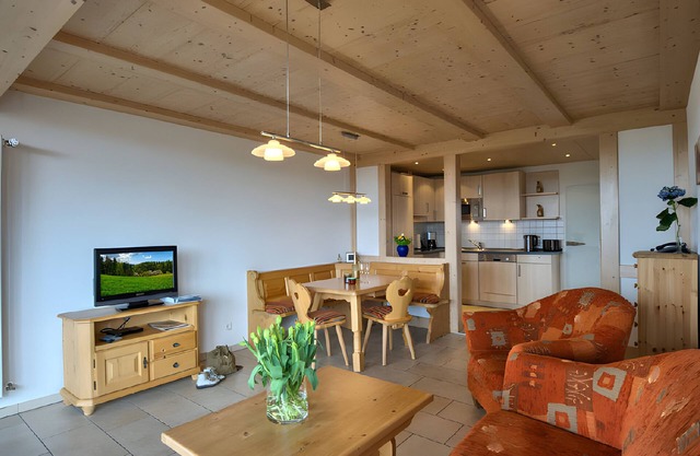 Apartment 'Schwalbe' with Mountain View, Private Terrace and Wi-Fi