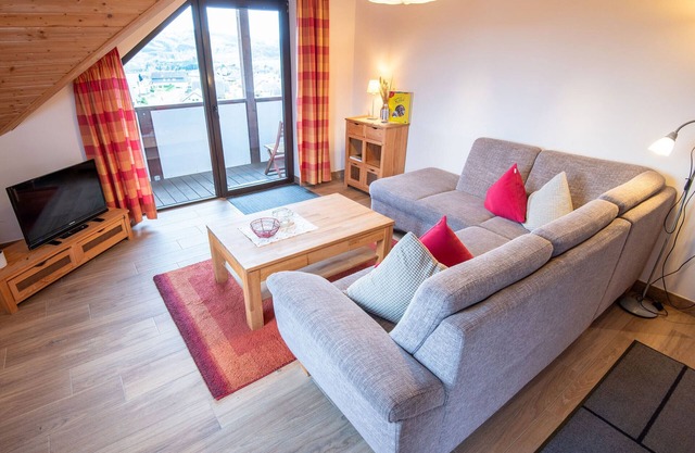 Apartment 'Schwalbennest' with Mountain View, Shared Terrace and Wi-Fi