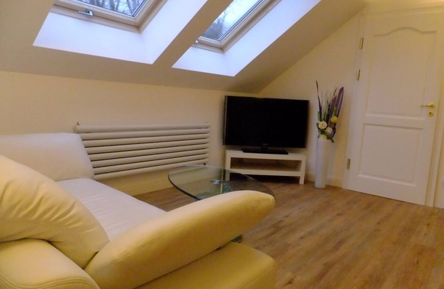 Apartment Sea and Sail, family friendly, Lake Starnberg, WiFi, air conditioning