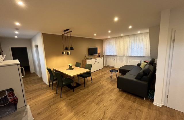 Apartment 'Seeterasse' with Lake View, Balcony and Wi-Fi