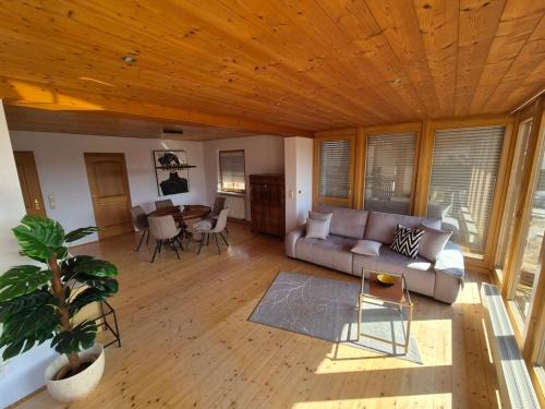 Apartment Seewiese Giebelstadt near DAA, A3, A7, A81