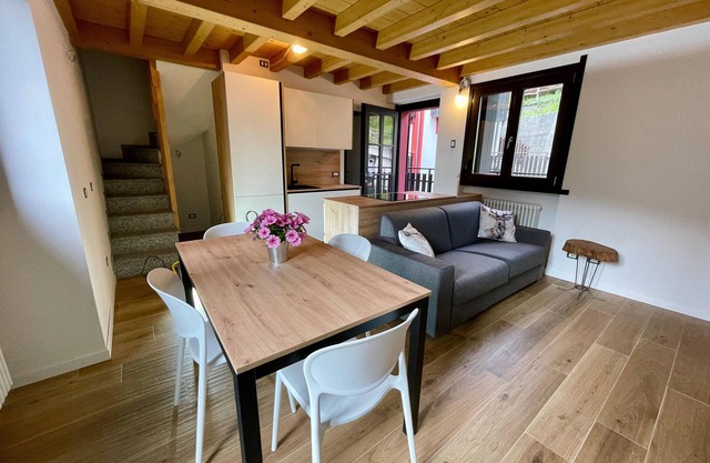 Apartment 'Sogno' with Mountain View, Balcony and Wi-Fi