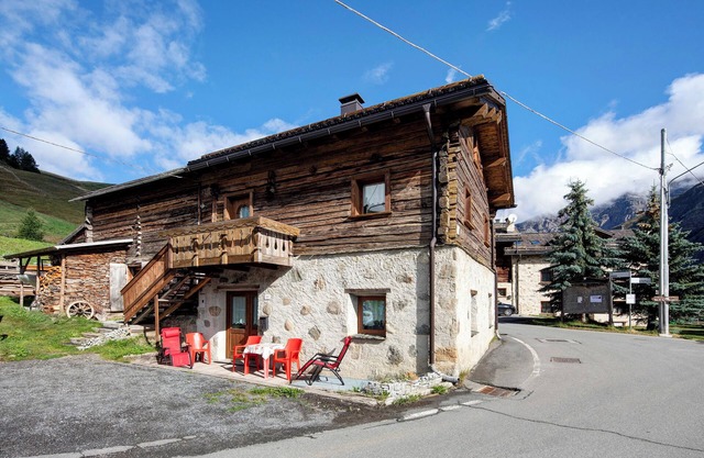 Apartment 'Sole Tra Le Cime - Trepalle' with Mountain View, Private Garden and Wi-Fi