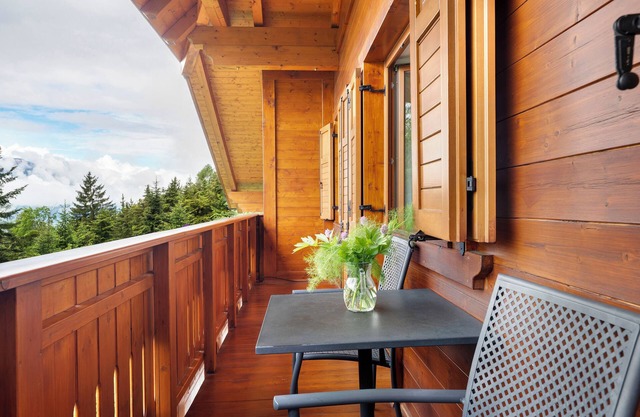 Apartment 'Sonnblick' with Mountain View, Shared Garden and Wi-Fi