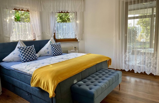 Apartment Sonneneck (60sqm) with access to sunbathing lawn and garden