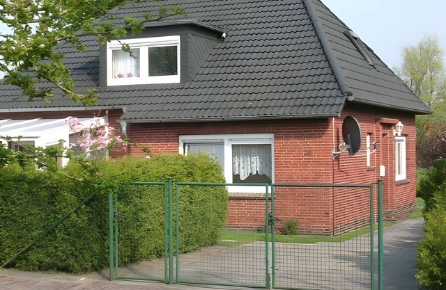 Apartment 'Sonnenschein' with Private Garden and Wi-Fi