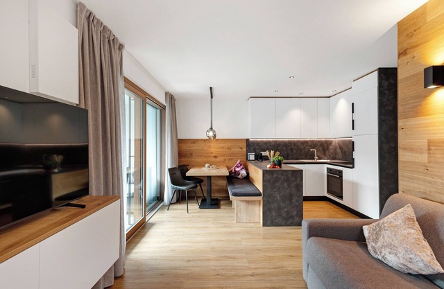 Apartment 'Sonnlicht' with Mountain View, Private Terrace and Wi-Fi
