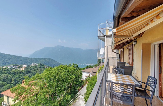 Apartment 'Splendido loft panoramico' with Lake View & Wi-Fi