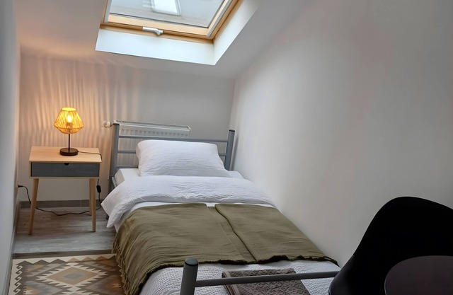 Apartment 'Sredniq' with Shared Terrace and Wi-Fi