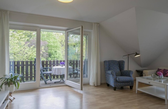 Apartment-Standard-Private Bathroom-Balcony