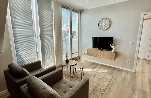 Apartment-Standard-Private Bathroom-City view