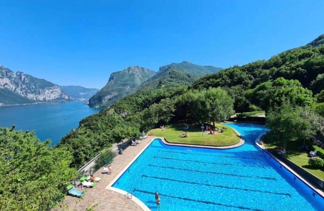 Apartment 'Stella On Lake Como' with Lake View, Wi-Fi and Air Conditioning
