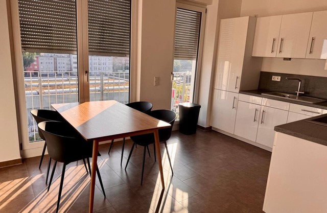 Apartment 'Stilvolles Zentrum Berlin' with Balcony and Wi-Fi