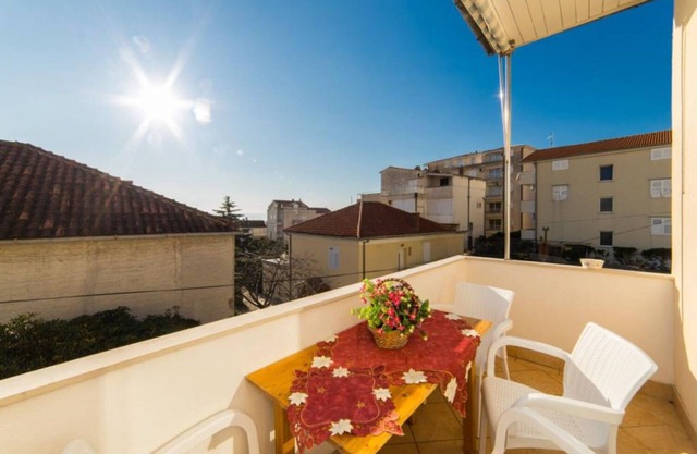 Apartment Stipe (10852-A1) - Makarska