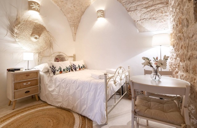 Apartment 'Suite Carlomaria In Ceglie' with Air Conditioning