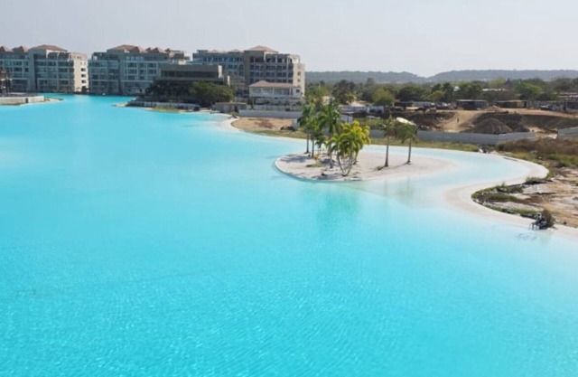 Apartment suite in a paradise of crystalline waters in Baia Kristal Cartagena