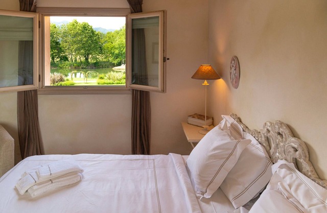 Apartment 'Superior Rubino' with Shared Pool, Wi-Fi and Air Conditioning