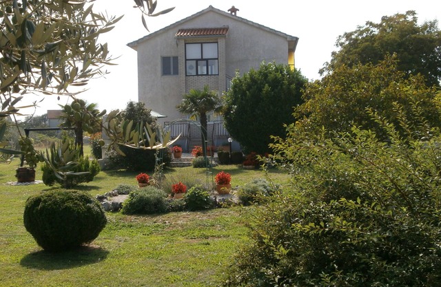 Apartment surrounded by Mediterranean vegetation