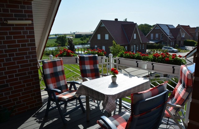 Apartment 'Swaalvkenüst' with Balcony and Wi-Fi