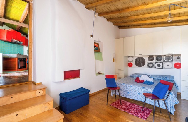 Apartment 'Tramonto D'Arte' with Private Terrace, Wi-Fi and Air Conditioning