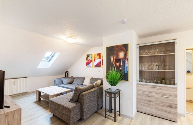 Apartment 'Tapas Restaurante 2' with Shared Terrace and Wi-Fi