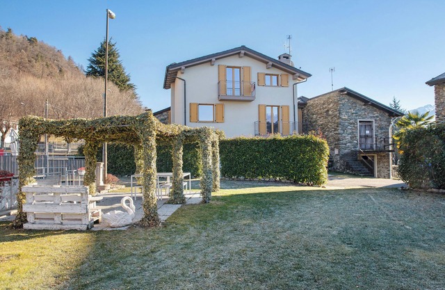 Apartment 'Taverna Relax Sara' with Mountain View, Private Terrace and Wi-Fi