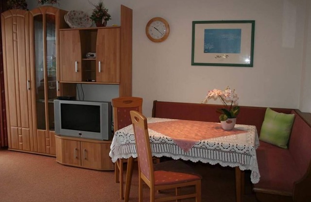 Apartment "Tennengebirge", 2 bedrooms - Marianne, holiday home
