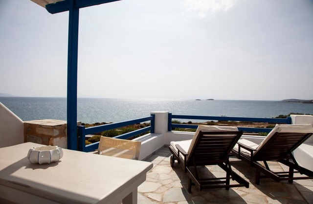 Apartment 'The Aegean Junior Suite' with Sea View, Wi-Fi and Air Conditioning