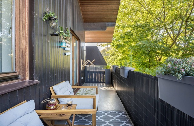 Apartment 'Time 2 Sea' with Shared Garden, Balcony and Wi-Fi