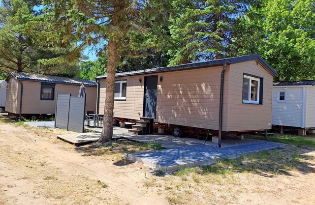 Apartment 'Tiny House Lohmen Garder See' with Private Terrace and Wi-Fi