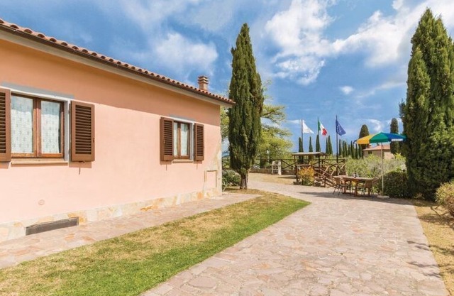 Apartment Tipologia Deluxe in Gaiole in Chianti - 5 persons, 2 bedrooms
