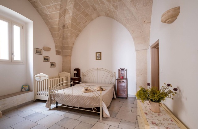 Apartment 'Torre Bassa Trilocale' with Wi-Fi and Air Conditioning