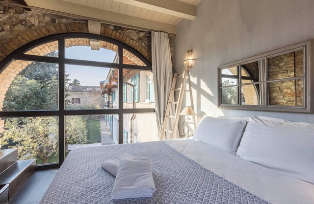 Apartment "Torretta" in the Residential Tower with Wi-Fi, Shared Garden & Pool