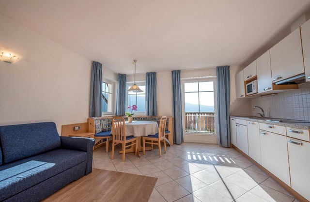 Apartment “Treyer 4 Typ B” with Mountain View, Wi-Fi, Balcony & Garden