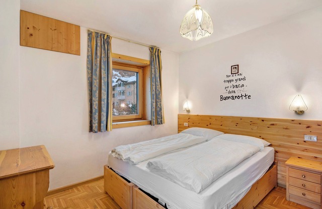 Apartment Tre with Mountain View, Balcony & Wi-Fi