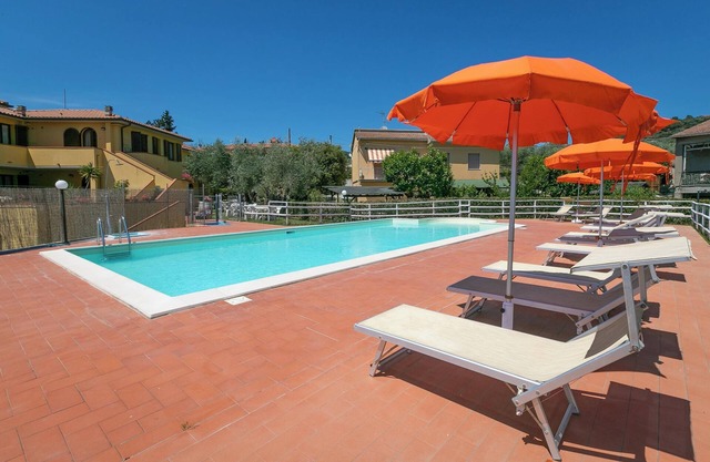 Apartment "Trilocale Coratina" with Terrace, Shared Pool & Wi-Fi
