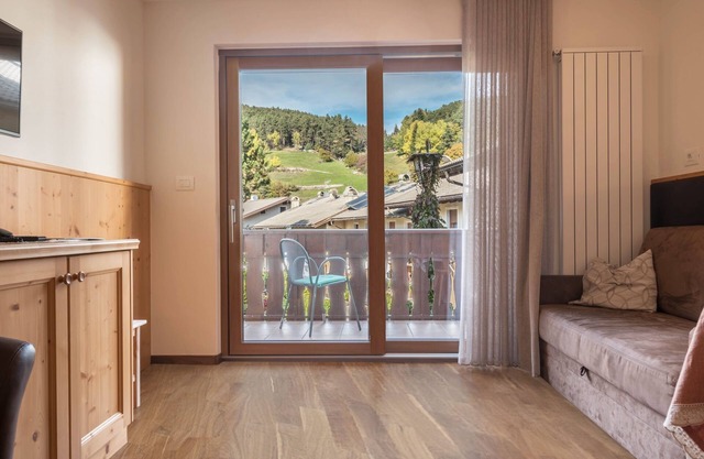 Apartment “Trocker Kastelruth 4” near Seiser Alm with Mountain View, Whirlpool & Sauna