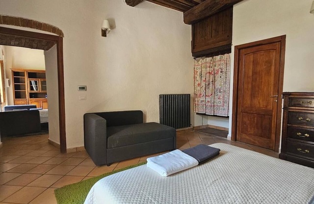 APARTMENT: TWO-ROOM APARTMENT WITH PRIVATE COURTYARD AND INDEPENDENT ENTRANCE 3/4 places