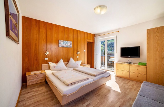 Apartment 'Typ B Haus Pöder' with Mountain View, Shared Garden and Wi-Fi