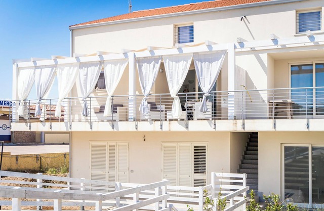 Apartment "Ulivi 17" with Sea View, A/C, Terrace, Reserved Parking and Wi-Fi