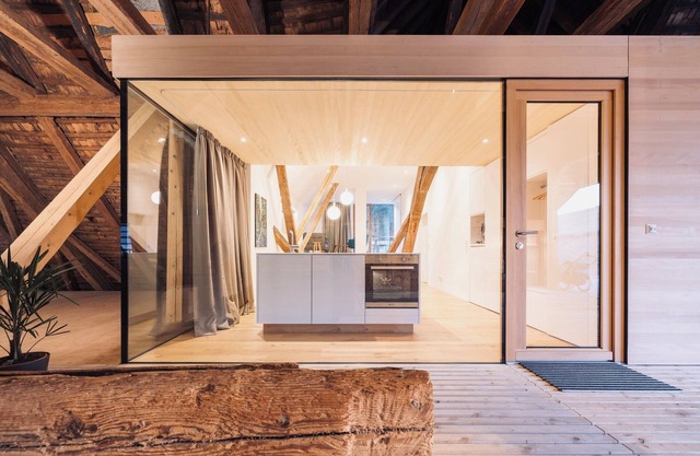 Apartment 'Under the Linden' with Shared Terrace, Communal Garden and Wi-Fi