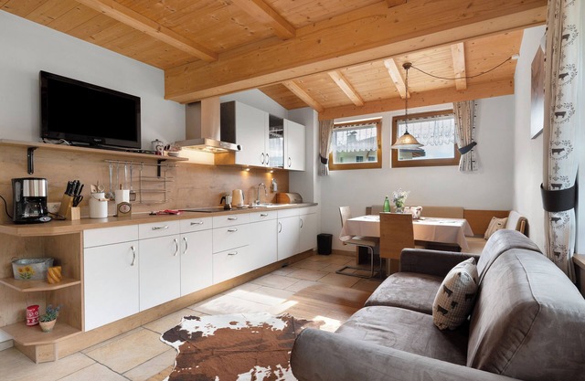 Apartment 'Untertalhof Fewo Berganemone' with Mountain View, Shared Garden and Wi-Fi