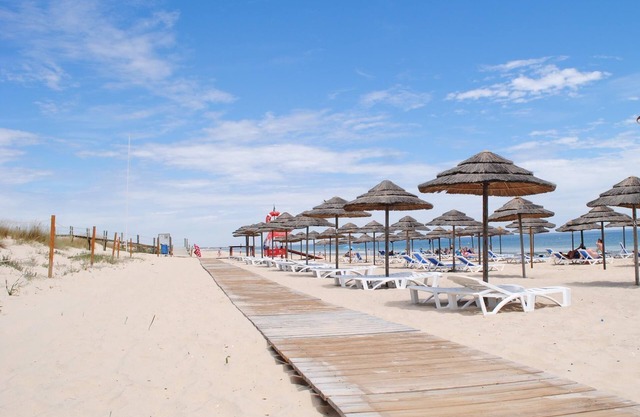 Apartment 'Vila Nova De Cacela' with Wi-Fi and Air Conditioning