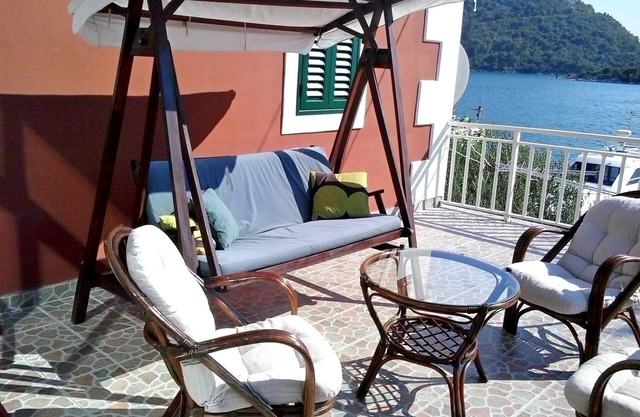 Apartment Vedran (50811-A1) - Blace (Opuzen)