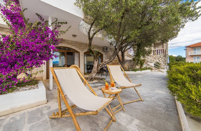 Apartment very close to the beach