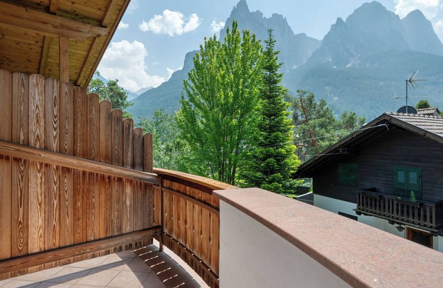 Apartment 'Villa Nussbaumer B' with Mountain View, Private Terrace and Wi-Fi