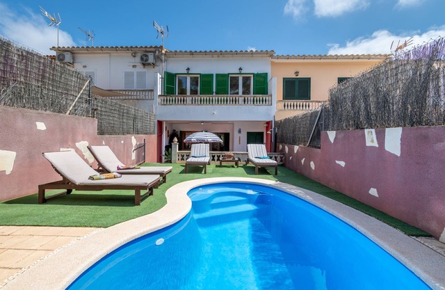 Apartment 'Villa Cala Pi Family' with Sea View, Private Pool and Wi-Fi
